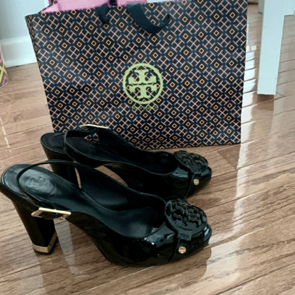 Tory Burch Patent leather peep toe pumps